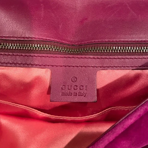EUC GUCCI Velvet MatelasseGG Marmont Shoulder Bag - Fuchsia Violet Cyclamen - Picture 8 of 9